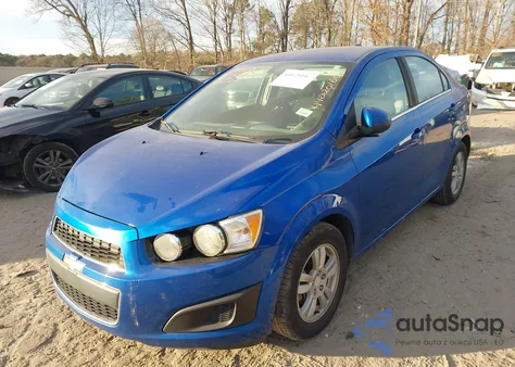 2016 Chevrolet Sonic Lt Auto из США, поврежденный, VIN 1G1JC5SB8G4148125